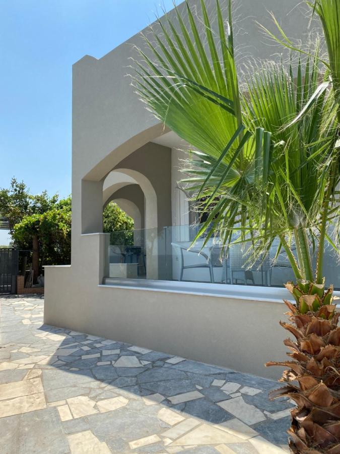 Апартаменты Beautiful House In Front Of The Sea Gazi Экстерьер фото